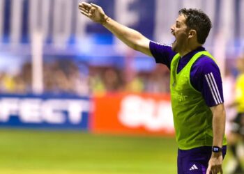 Nicolás Larcamón - Cruzeiro