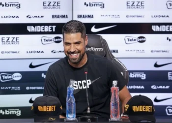 António Oliveira - Corinthians