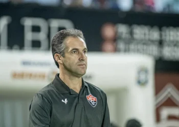 Léo Condé - Vitória