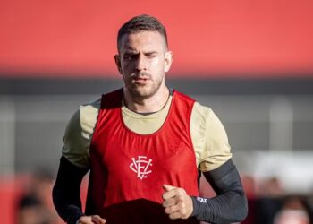 Bruno Uvini - Vitória